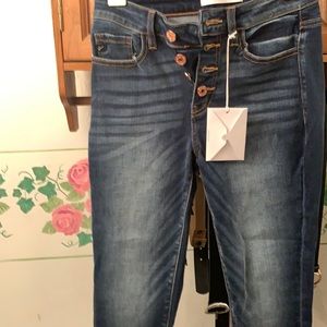 Brand new with tags kan can jeans